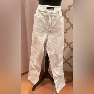 KUT from the Kloth Stevie Straight Leg White Jean